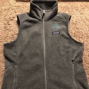 NWOT Patagonia gray fleece zip up vest